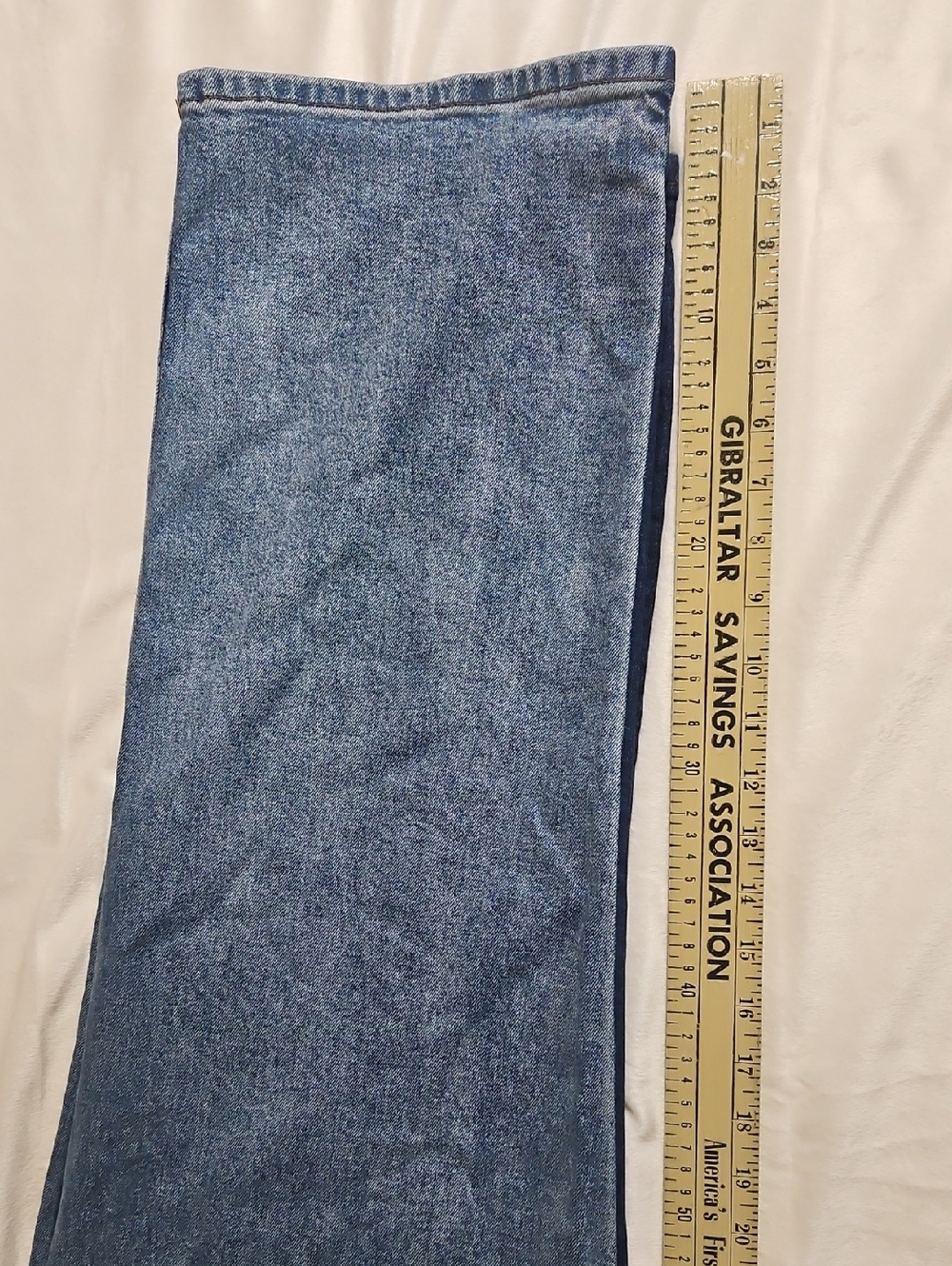 Kut from the Kloth Two-Tone Dark and Medium Blue High-Rise Jeans And Wide Leg - Picture 6 of 11